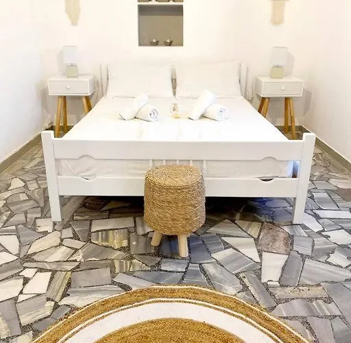 Danae's Cycladic House ヴィラ Alikí